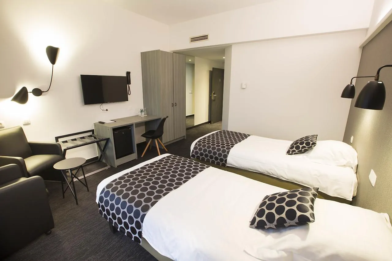 Hotel Let'S Meet Elewijt 4*,